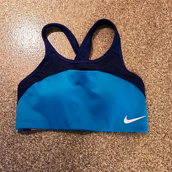 Nike Womens Swoosh Modern Sports Bra size small - Picture 3 of 5
